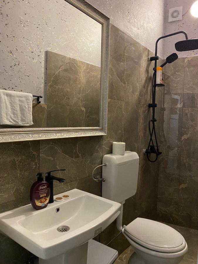 Hotel In Time Prizren Kültér fotó